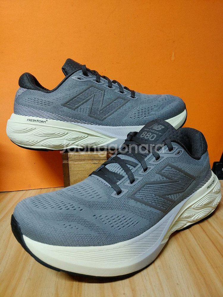 뉴발란스 프레쉬폼X880 V15(표기275추천270)--5