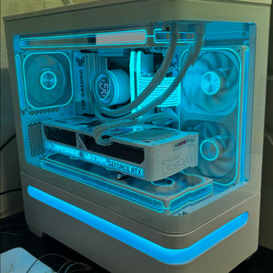 7800x3d 5070ti 컴퓨터 완본체