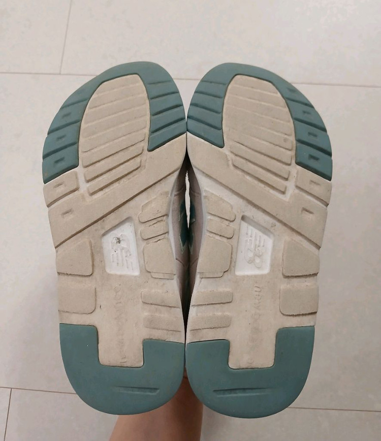 뉴발란스키즈 997 운동화 210--2