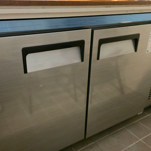 유니크대성 업소용 테이블 냉동고 (실사용 적음)