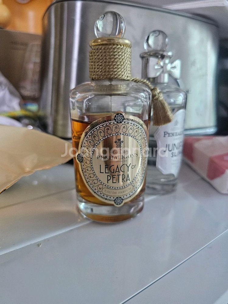 펜할리곤스 페트라--0