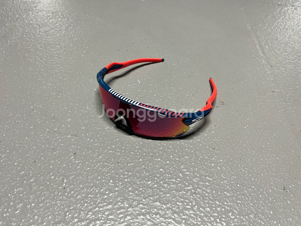 오클리 레이다 이브이패스 한정판 고글--2