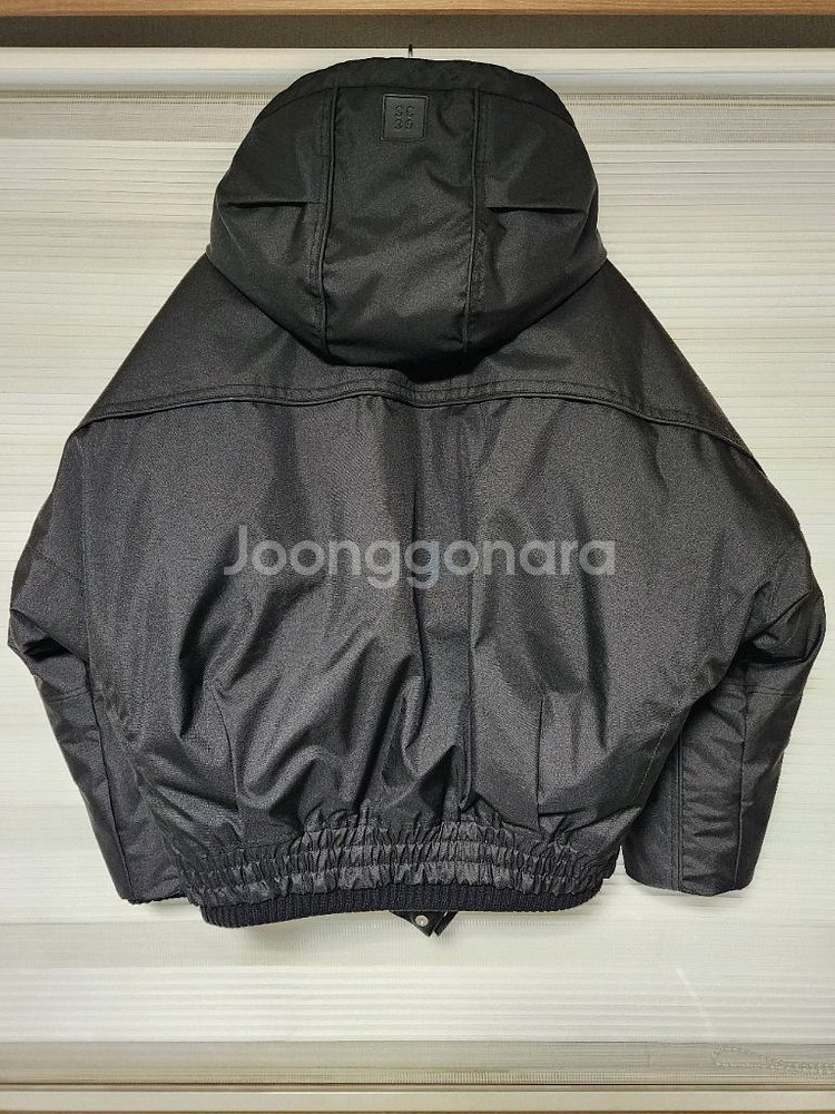 송지오옴므 SC30 후드 디터쳐블 돌먼 점퍼 패딩--7