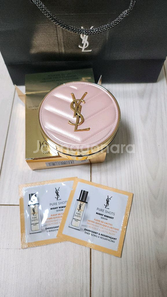 입생로랑 뚜쉬 에끌라 글로우 쿠션 정품 택포가--0
