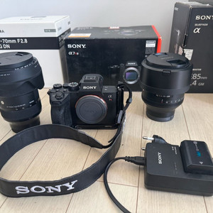 소니A7R4 GM85mm1.4 시그마24-70 팝니다