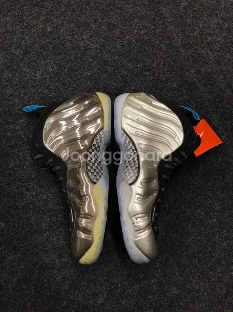 255 나이키 에어 폼포짓 원 크롬포짓--3