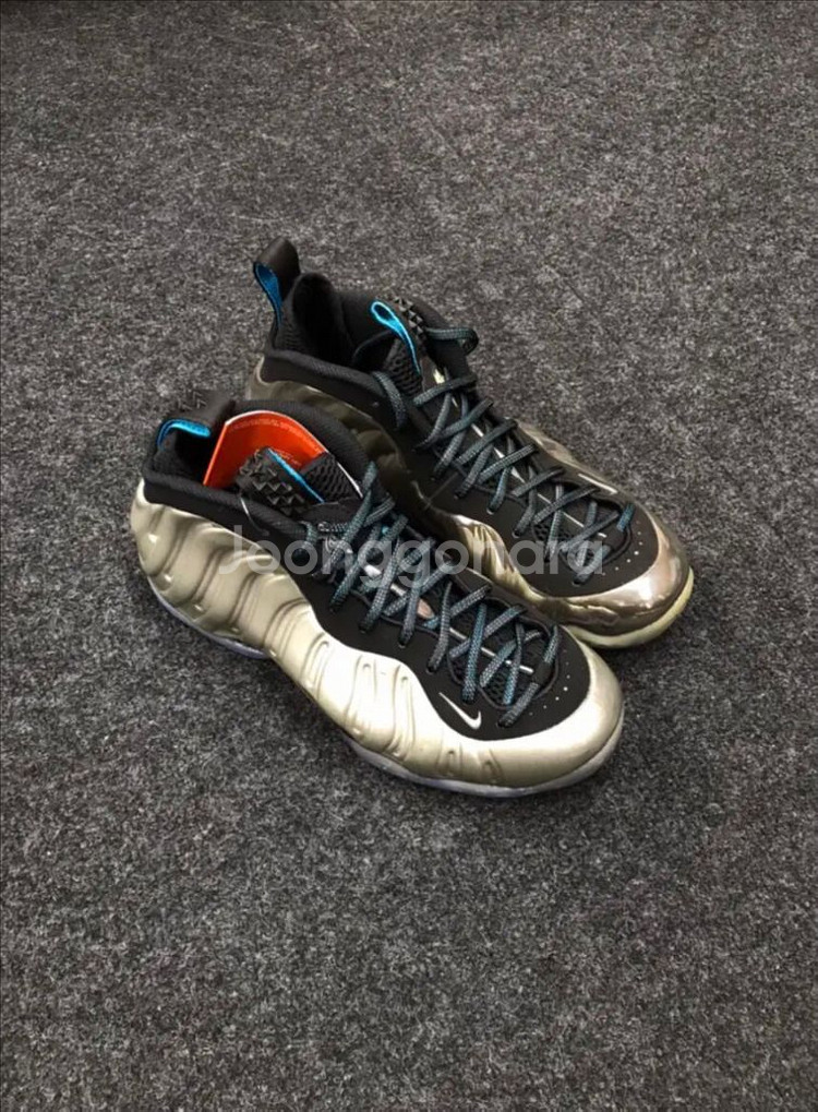 255 나이키 에어 폼포짓 원 크롬포짓--1