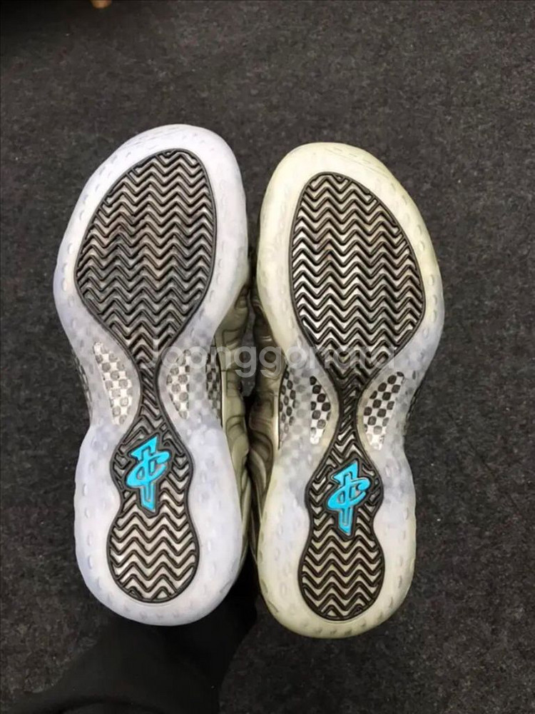 255 나이키 에어 폼포짓 원 크롬포짓--4