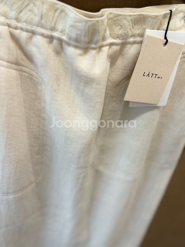 새상품)Latt 래트바이티 기본 아이보리 스커트--1