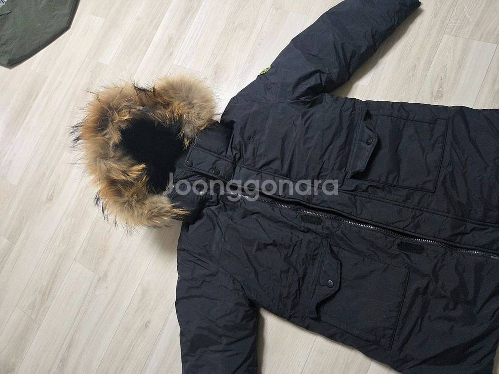 네파키즈패딩150 . 폴로니트집엎--0