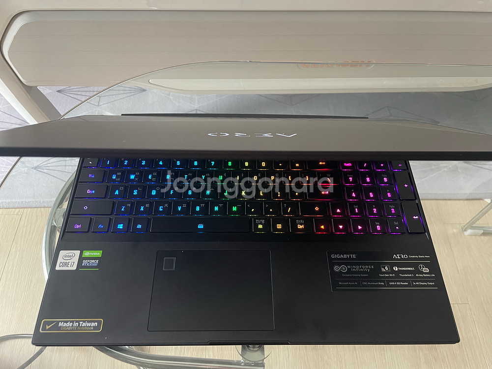 기가바이트 AERO 15 게이밍 노트북 i7 3070--5