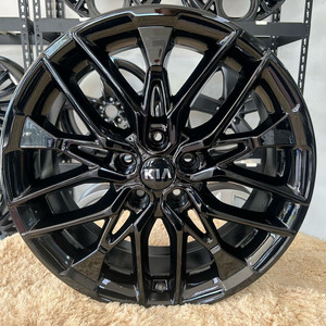 신형K5 DL3 19인치 순정휠(복원휠) 한대분(4짝)