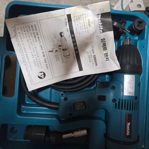 마끼다 임팩렌치6904v