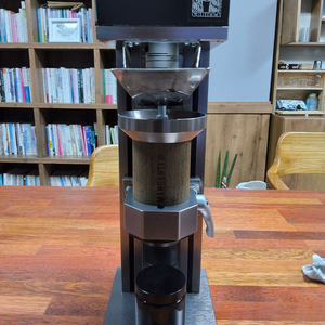 코만단테 C40 레드클릭 고릴라 전동 그라인더