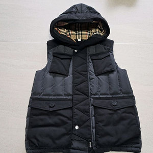 버버리 키즈 패딩 베스트 조끼10Y (140) 사이즈