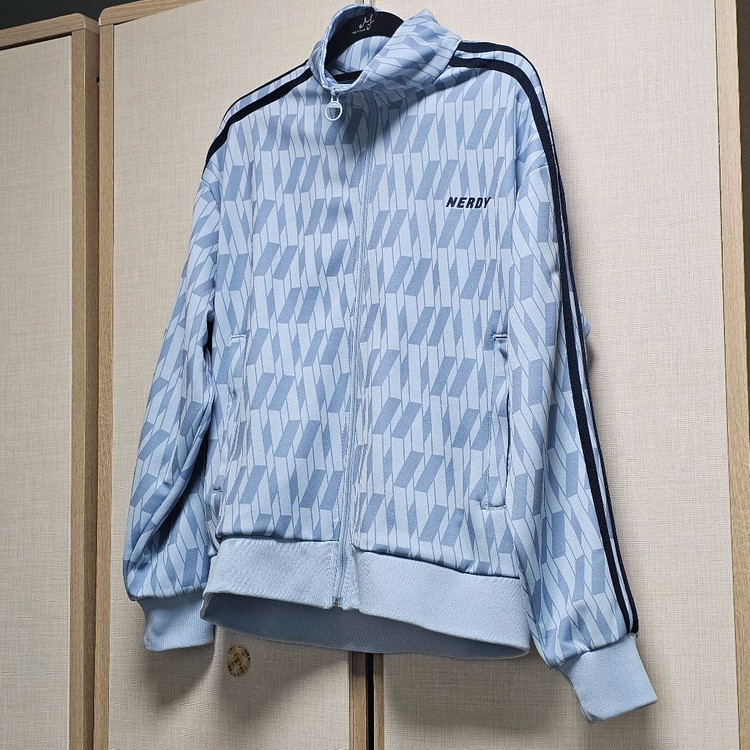 널디 심볼 패턴 트랙 탑 스카이 블루--1