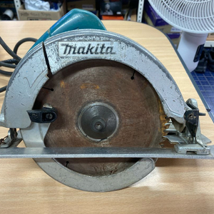 마끼다 7인치 원형톱 5740NB