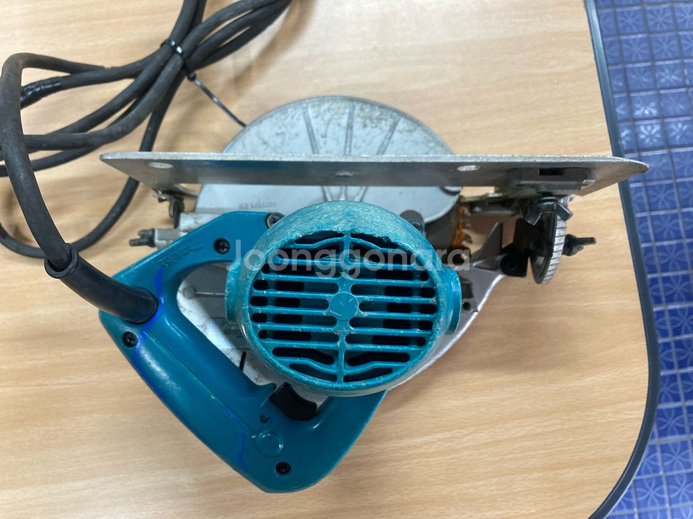 마끼다 7인치 원형톱 5740NB--2