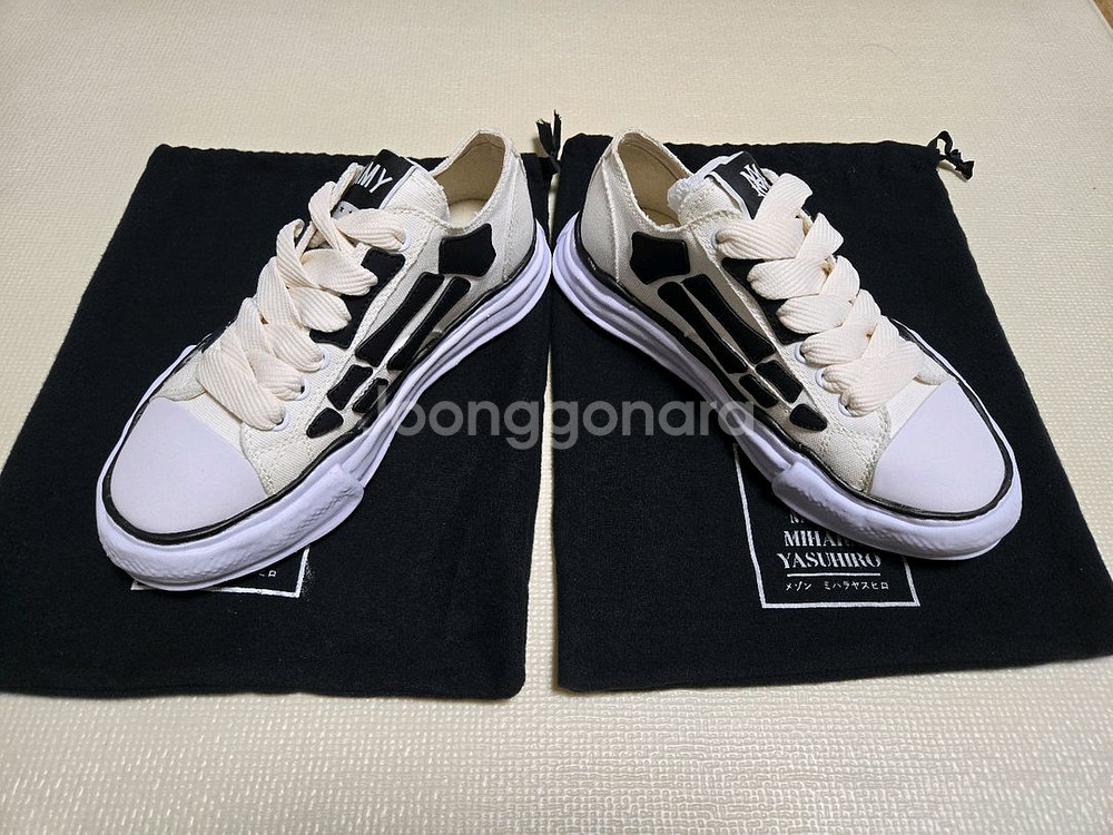 미하라 아미리 콜라보 스니커즈 270--1