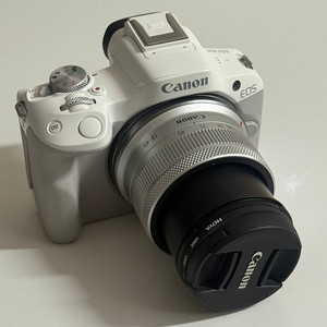 캐논 EOS R50 미러리스 카메라 화이트 판매합니다!