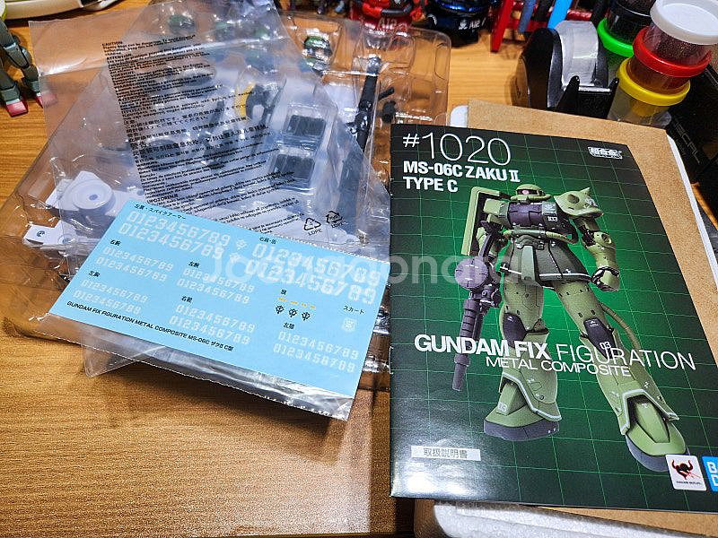 메탈콤포직 자쿠2 c타입--1