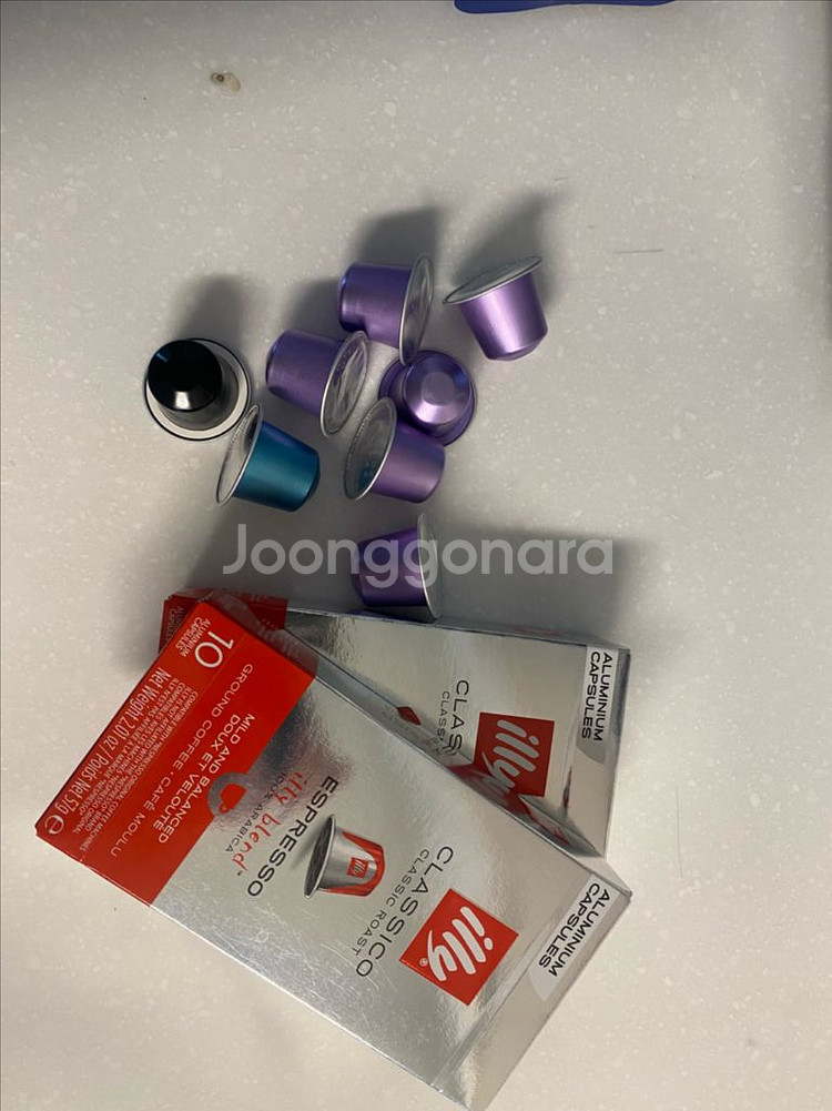 네스프레소 그랑 라티시마 F531 캡슐커피머신(새 물통--6