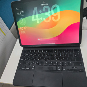 아이패드프로11 M1 128GB + 매직키보드 정품