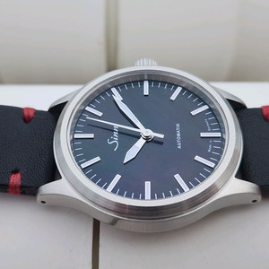 sinn 556i Mother of Pearl