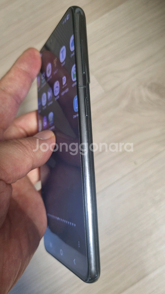 갤럭시s21 블랙 265기가 B급 잔상폰--3