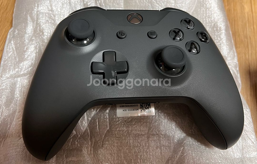 XBOX ONE X 골드 한정판--3