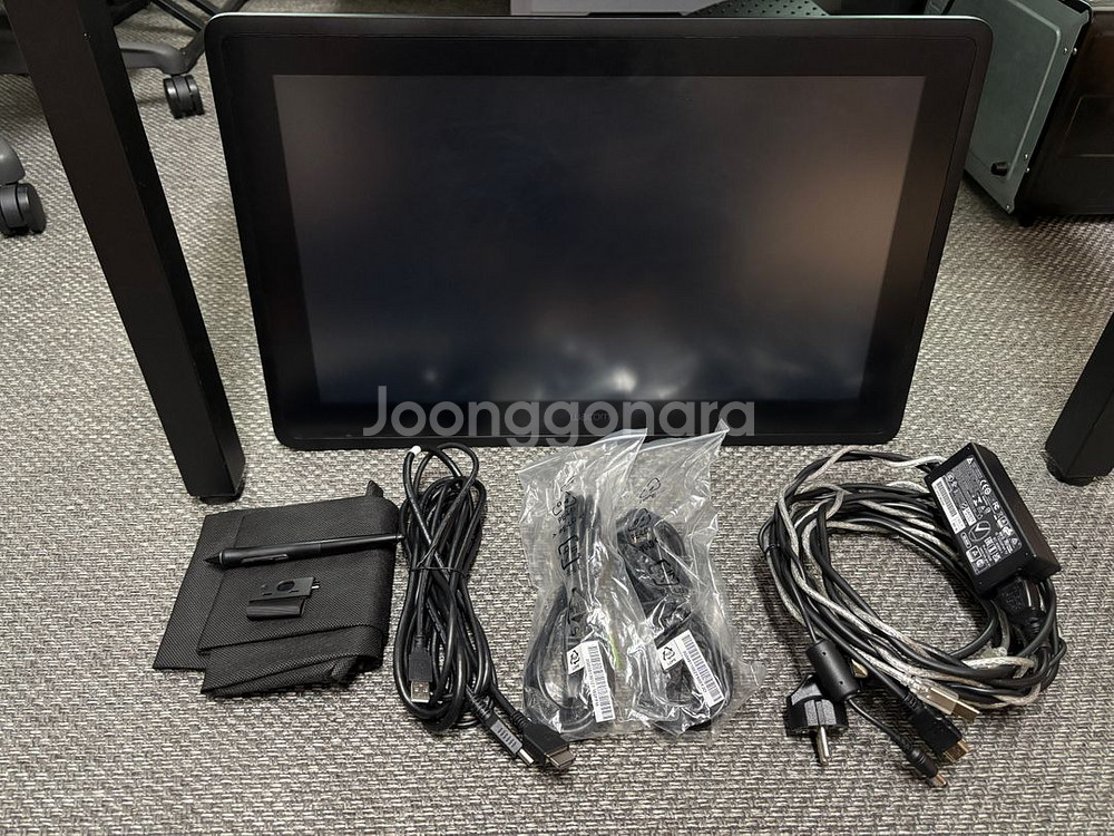 와콤 신티크 22 DTK-2260--2
