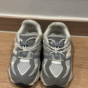 뉴발란스키즈 운동화 9060 160사이즈