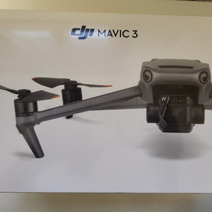 DJI 매빅3 새상품 + 플라이모어 콤보 판매합니다.