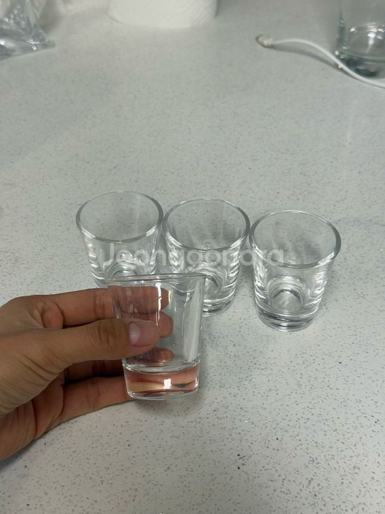 유리잔 41개 일괄판매(맥주컵 와인컵 디저트컵 하이볼)--1