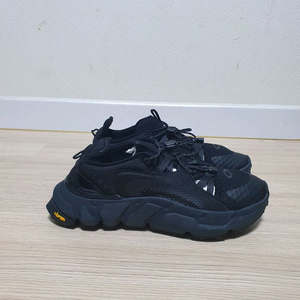 오클리 아쿠아테라 하이브리드 샌들 240