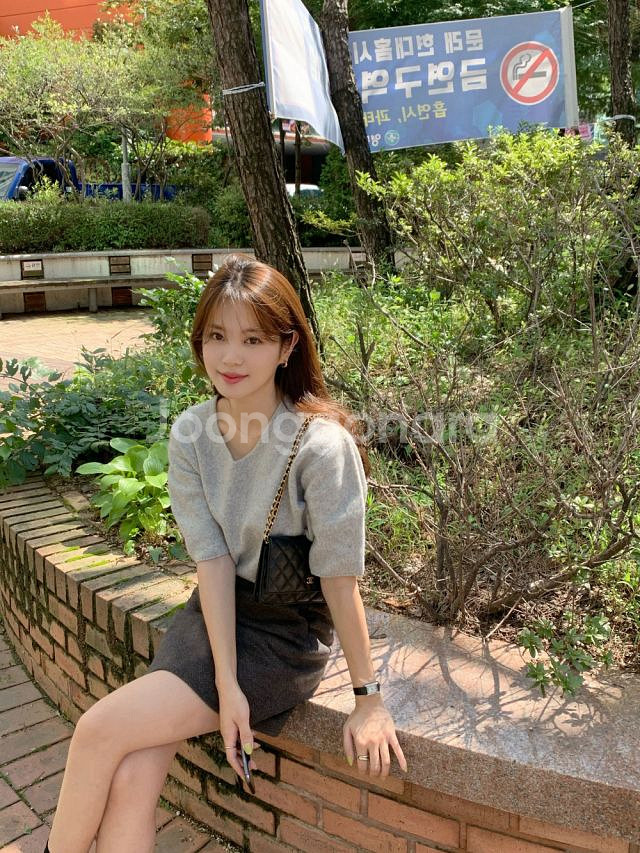 모겐트 킨다베이지 미뉴에트 보카시 반팔 브이넥 니트--0