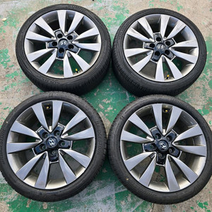 부산 i30 순정18인치 휠타이어셋트판매합니다