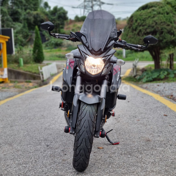 스즈키 GSX-S750 18년식 2만9천KM 판매합니다--6