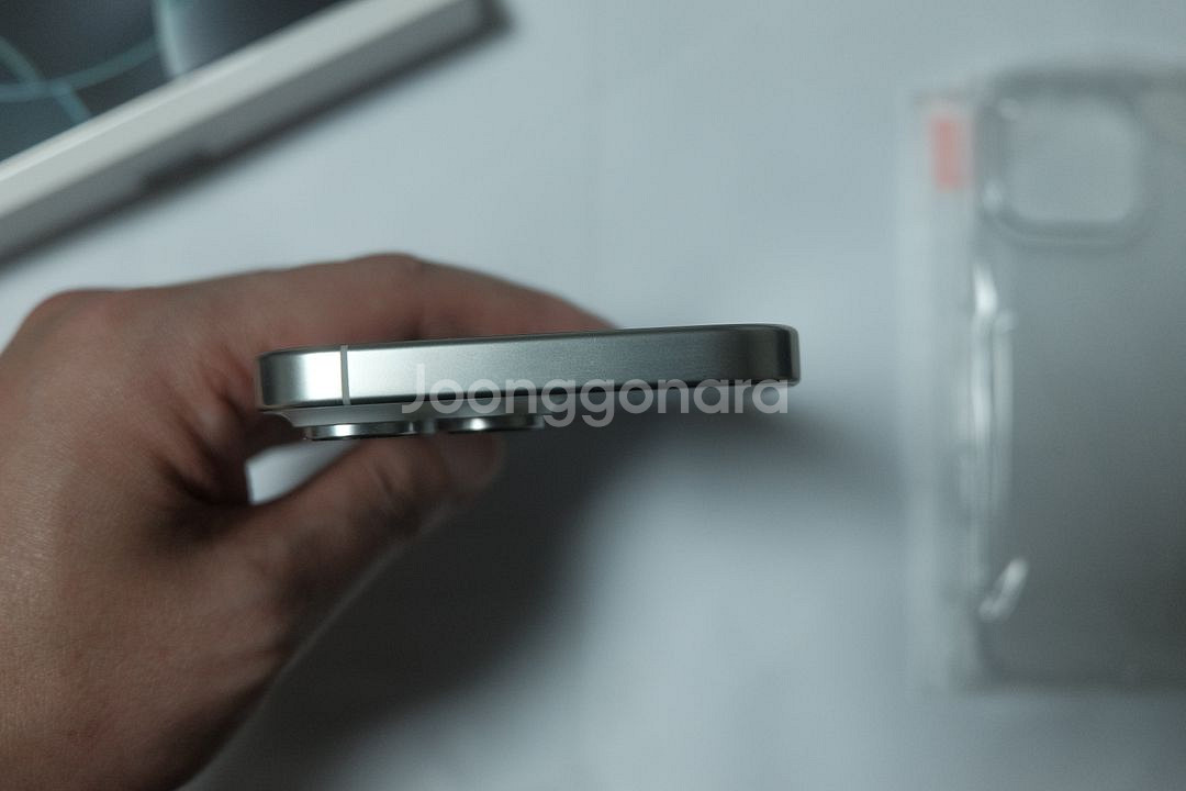 아이폰 16 프로 맥스 화이트 256GB 무음 카메라--5
