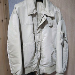 알레그리 ma-1자켓 50사이즈