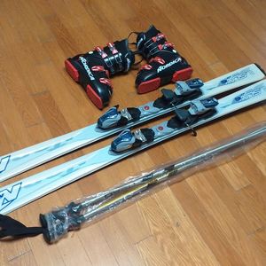 노르디카 스키 세트(스키143cm,부츠240mm)