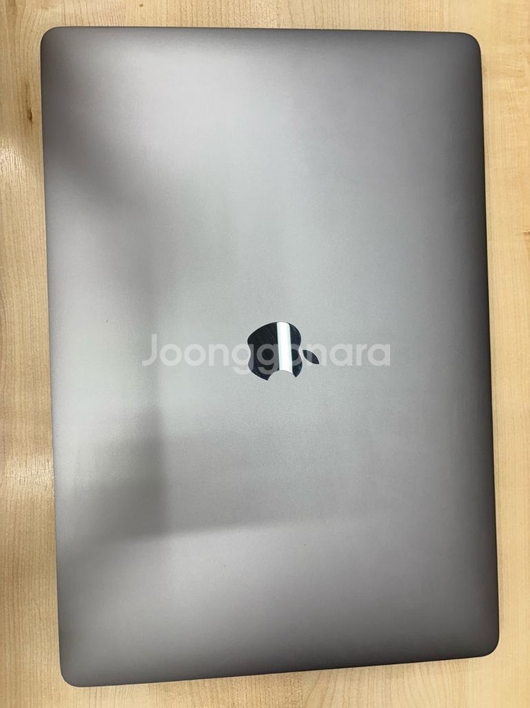 맥북 프로 15인치 2019년형 (영문자판)--0