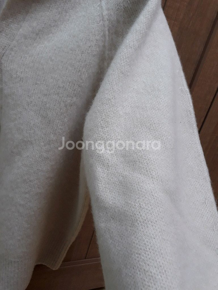 더캐시미어 캐시100 홀가먼트가디건 크림85--5