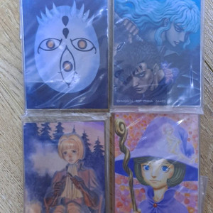 베르세르크 아크릴 스탠드 및 굿즈 일괄만 팝니다.