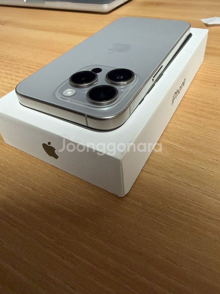 아이폰 15 Pro 네츄럴티타늄 애케플 SSS급--3
