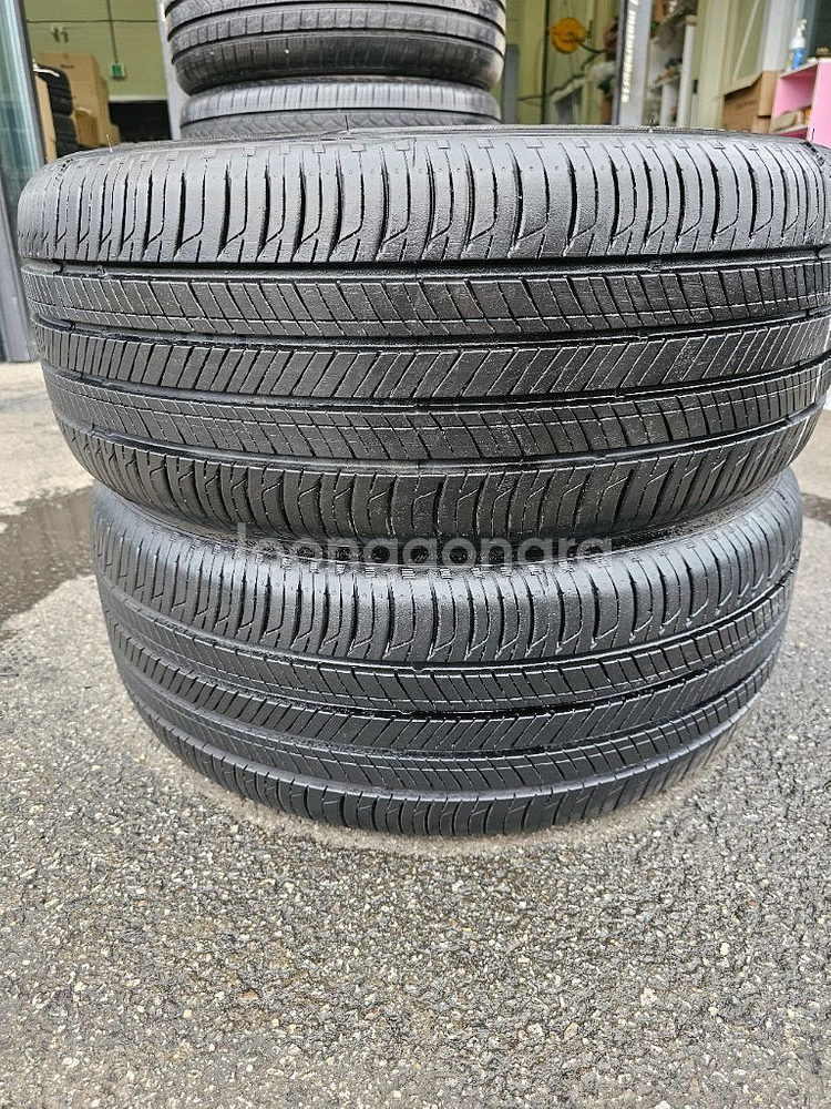 215 55 17 한국 키너지GT 타이어--0