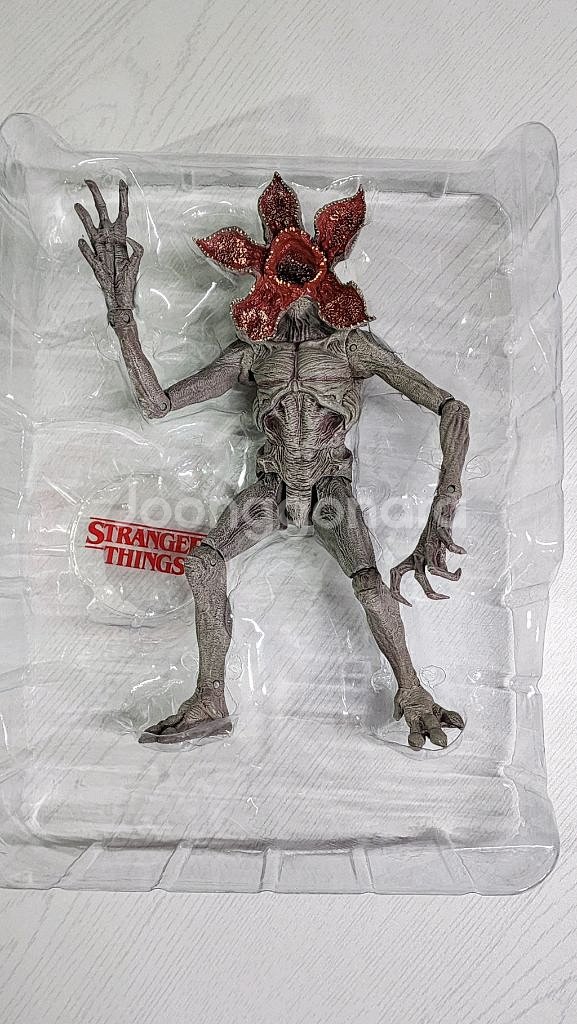 맥팔레인 데모고르곤(기묘한 이야기) 액션피규어--2