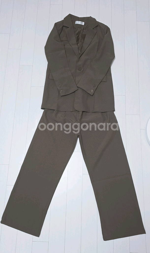브라운 정장 세트 (S) 판매합니다--6