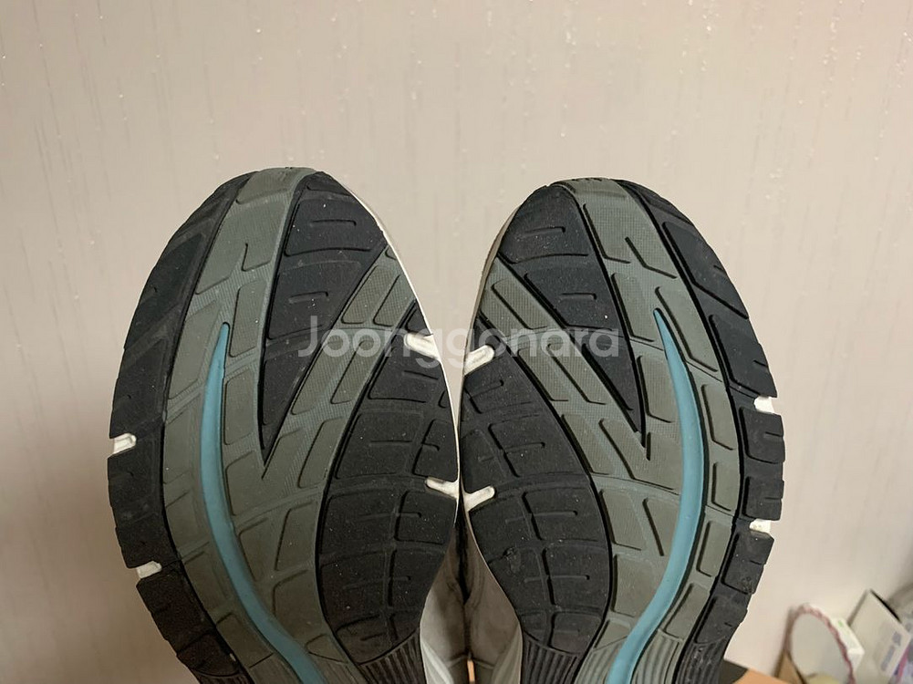 뉴발란스 991v2 그레이 중고 285--4
