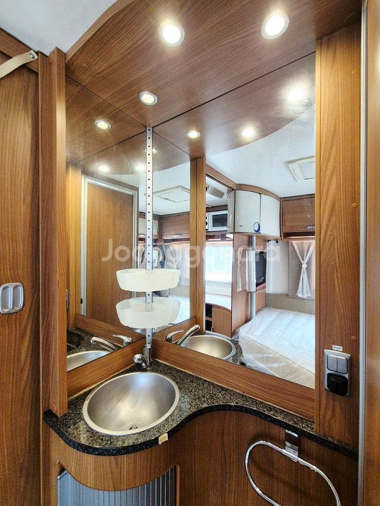 [하이머 최상급 모델!] 하이머 노바 545SL 카라반--7